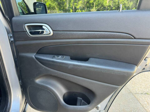 2018 Jeep Grand Cherokee Laredo E