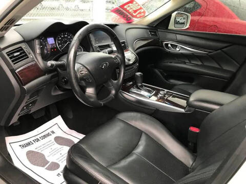 2012 Infiniti M37