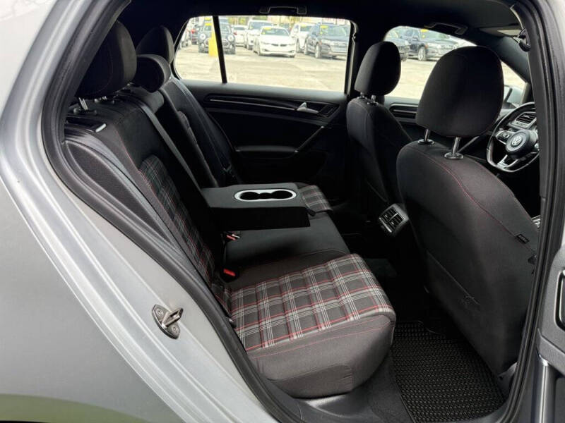 2015 Volkswagen Golf GTI S