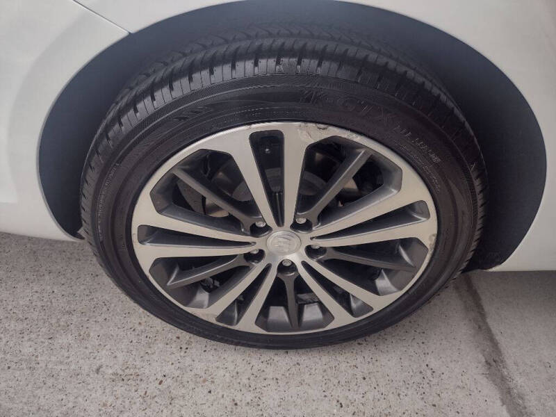 2018 Buick Regal Sportback Essence