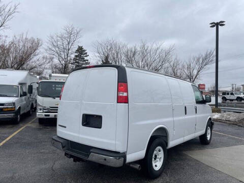 2025 Chevrolet Express 2500