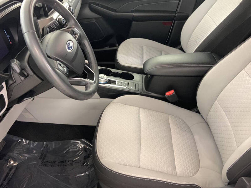 2023 Ford Escape Hybrid Active