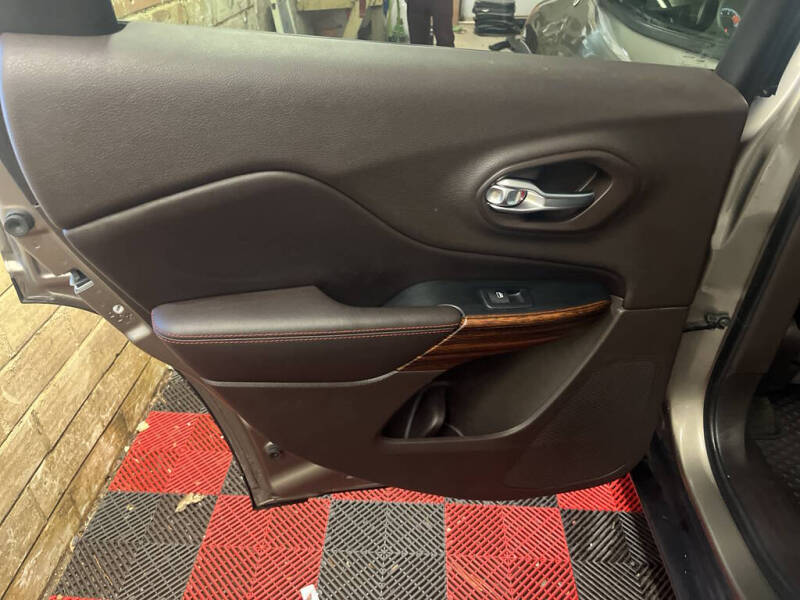 2017 Jeep Cherokee Trailhawk L Plus