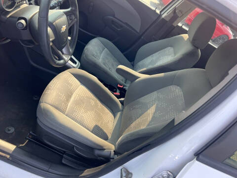 2016 Chevrolet Sonic LS Auto