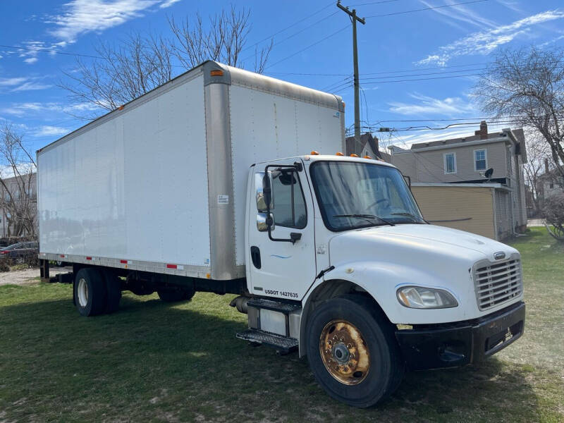 2005 Freightliner M2 106