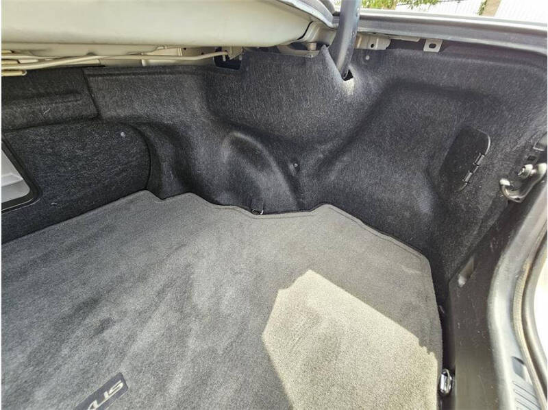 2004 Lexus ES 330