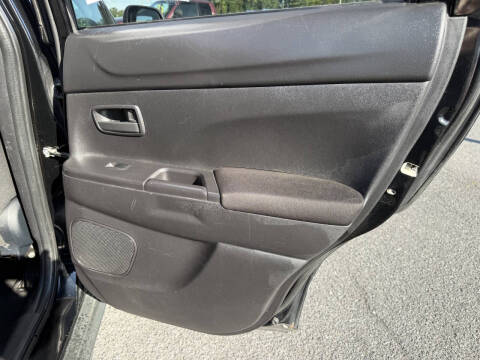 2015 Mitsubishi Outlander Sport 2.4 ES