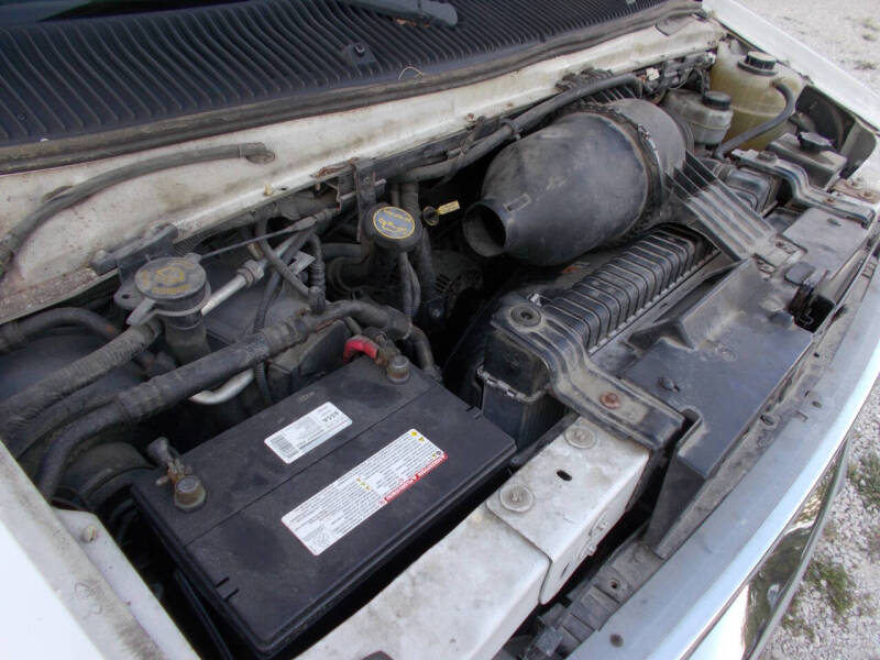 2001 Ford E-Series E-350 SD