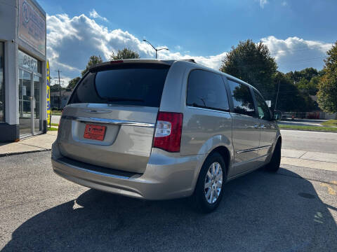 2015 Chrysler Town and Country Touring