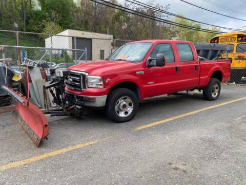2005 Ford F-350 Super Duty for sale at Drive Deleon in Yonkers NY