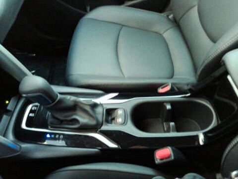 2025 Toyota Corolla Cross XLE