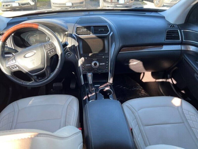 2018 Ford Explorer Platinum