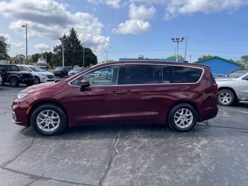 2023 Chrysler Pacifica Touring L
