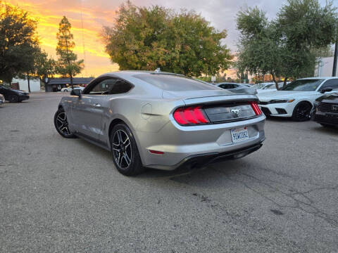 2023 Ford Mustang EcoBoost Premium