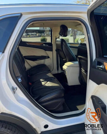 2016 Lincoln MKC Select