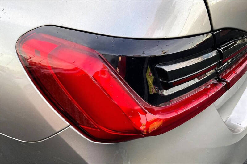 2022 BMW 7 Series 740i