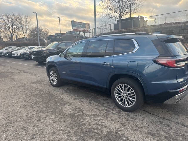 2024 GMC Acadia Denali