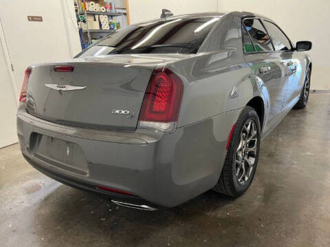 2017 Chrysler 300