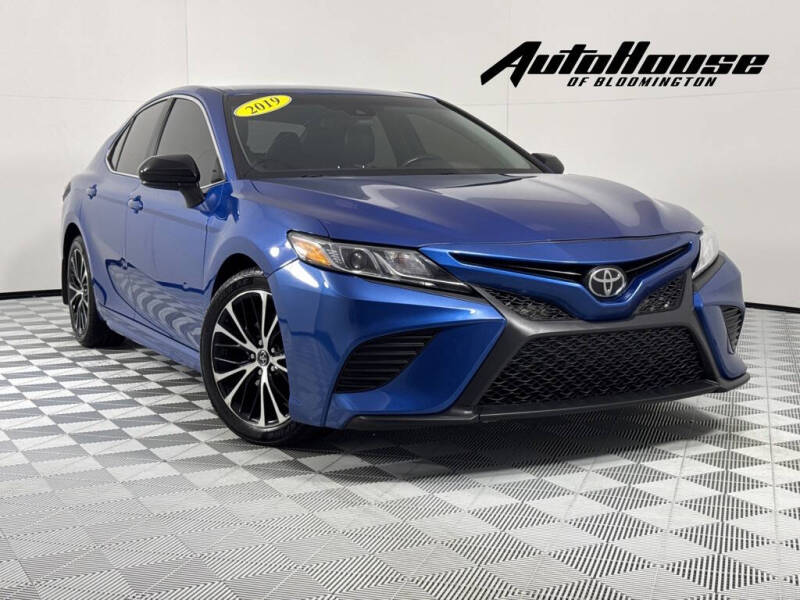 2019 Toyota Camry for sale at Auto House of Bloomington in Bloomington IL