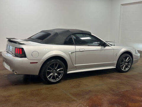 2001 Ford Mustang SVT Cobra