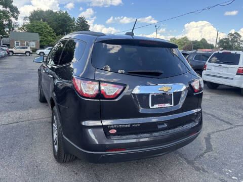 2017 Chevrolet Traverse LT