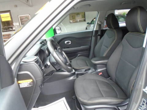 2014 Kia Soul +
