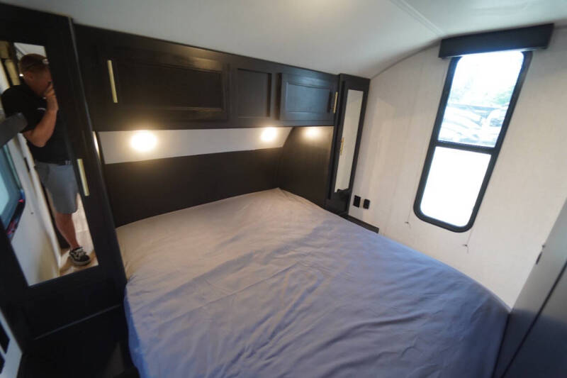 2022  Forest River  Grey Wolf Limited 26DBH