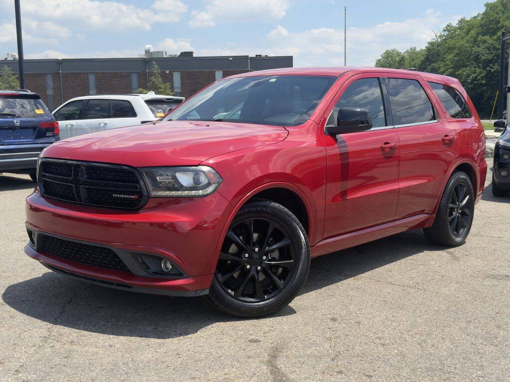 Red 2018 Dodge Durango SXT SXT 4dr SUV 1