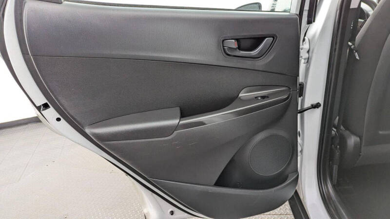 2023 Hyundai Kona SE