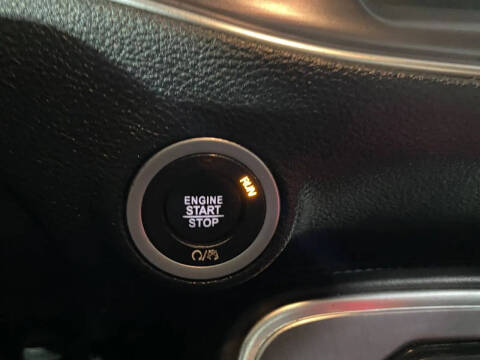 2017 Dodge Challenger SXT