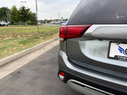 2019 Mitsubishi Outlander ES