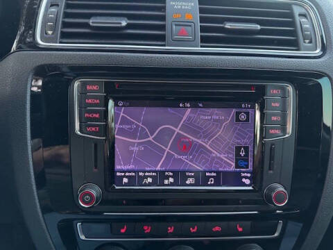 2017 Volkswagen Jetta 1.8T SEL