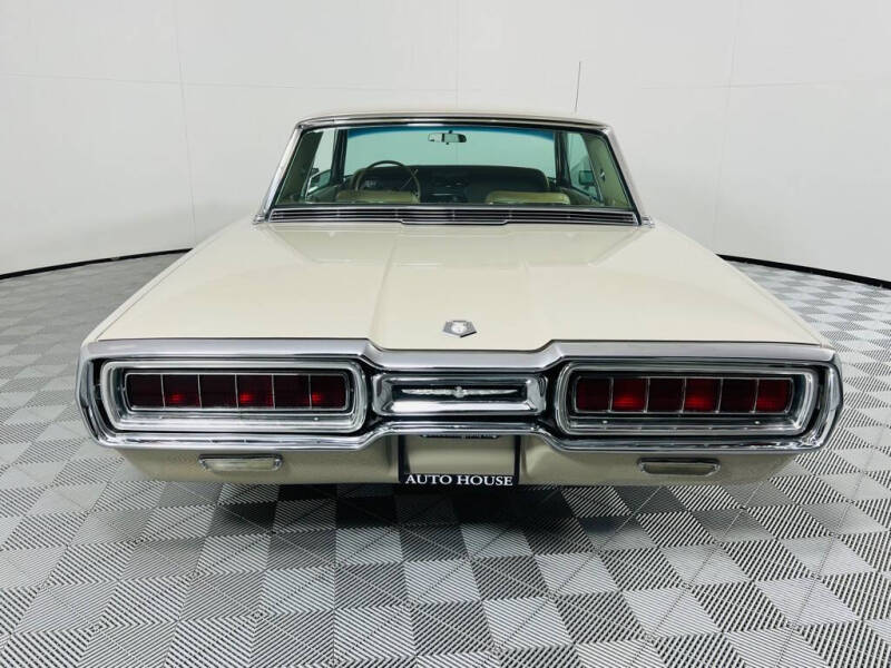 1965 Ford Thunderbird