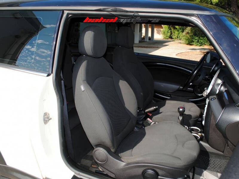 2010 MINI Cooper John Cooper Works