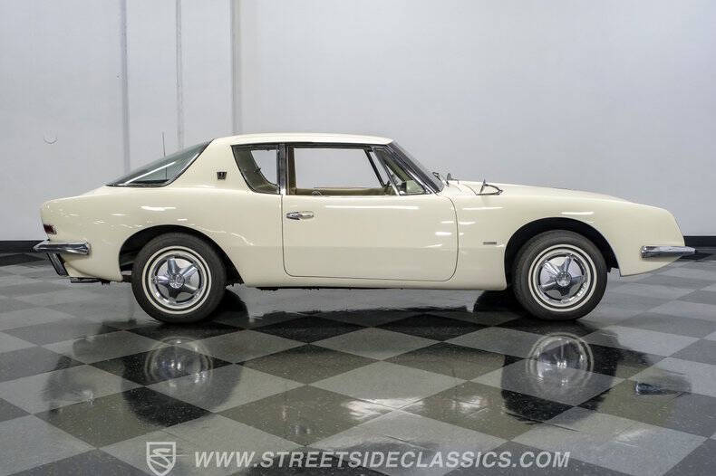 1963 Studebaker Avanti