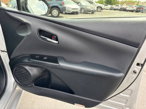 2016 Toyota Prius Three