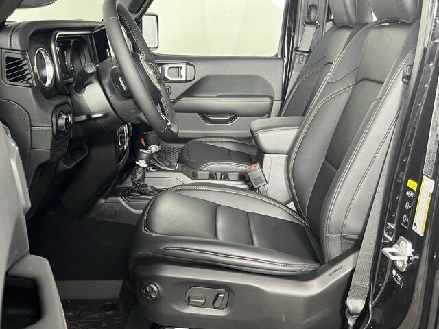 2025 Jeep Gladiator Sport S