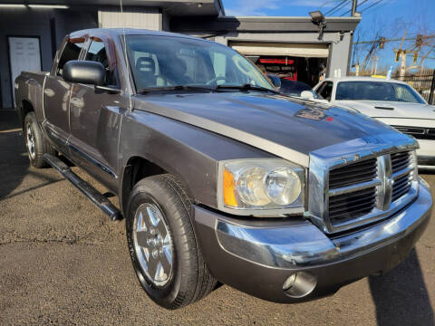 2005 Dodge Dakota for sale at American Dream Motors in Everett WA
