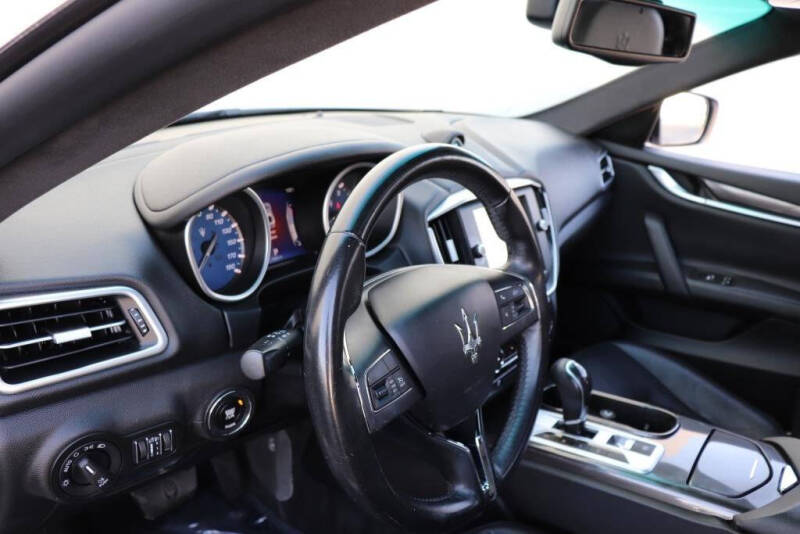 2016 Maserati Ghibli