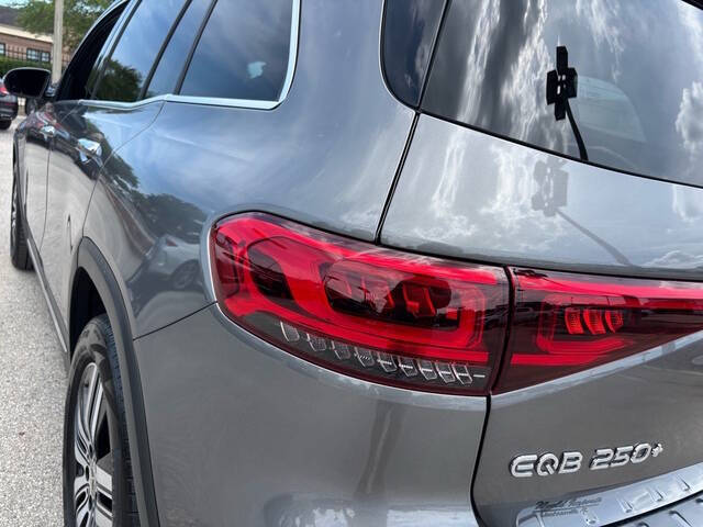 2023 Mercedes-Benz EQB 12