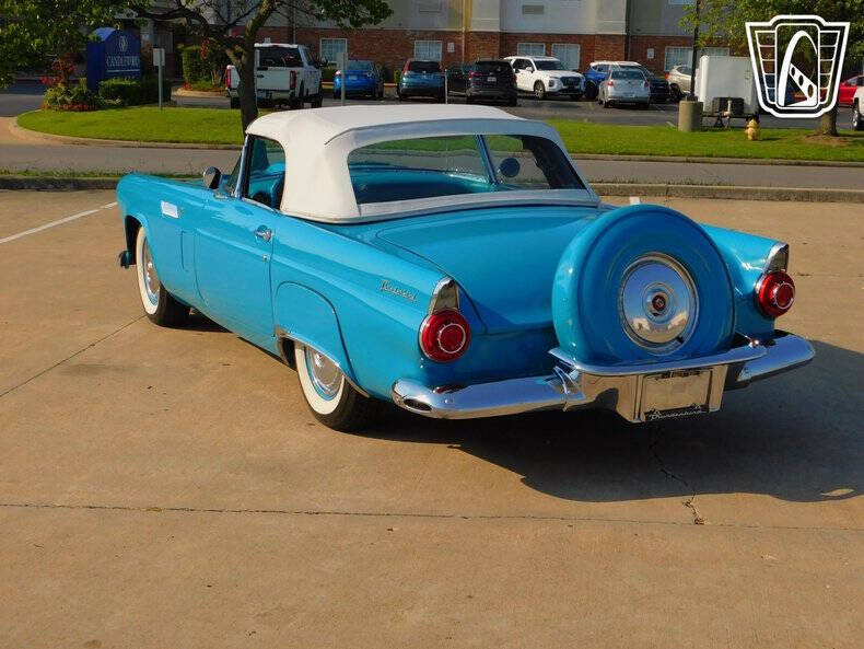 1956 Ford Thunderbird