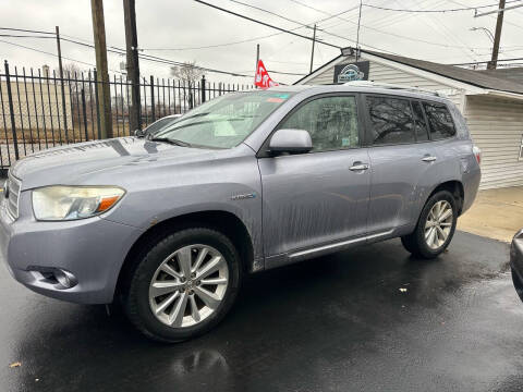 2008 Toyota Highlander Hybrid for sale at Back on Track Auto Sale in Detroit MI