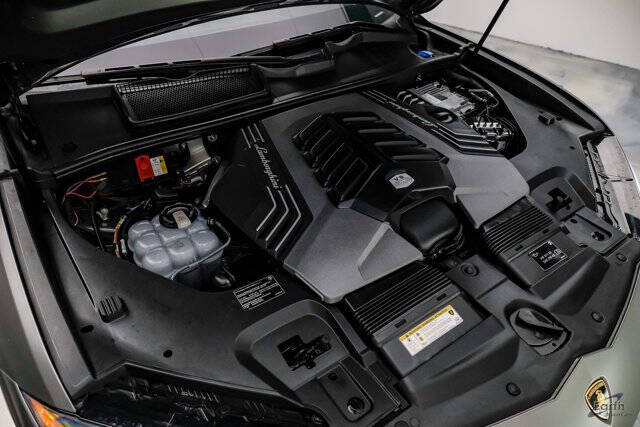 2022 Lamborghini Urus