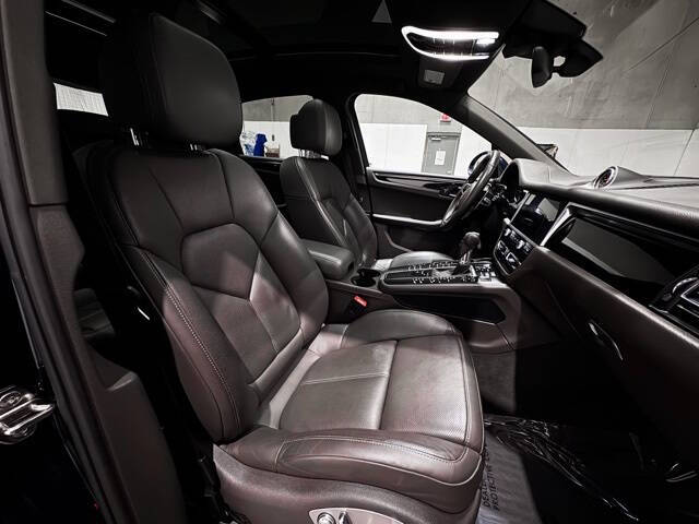 2020 Porsche Macan S