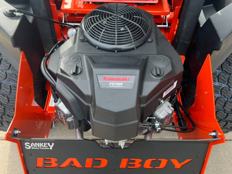 Bad Boy Maverick 60