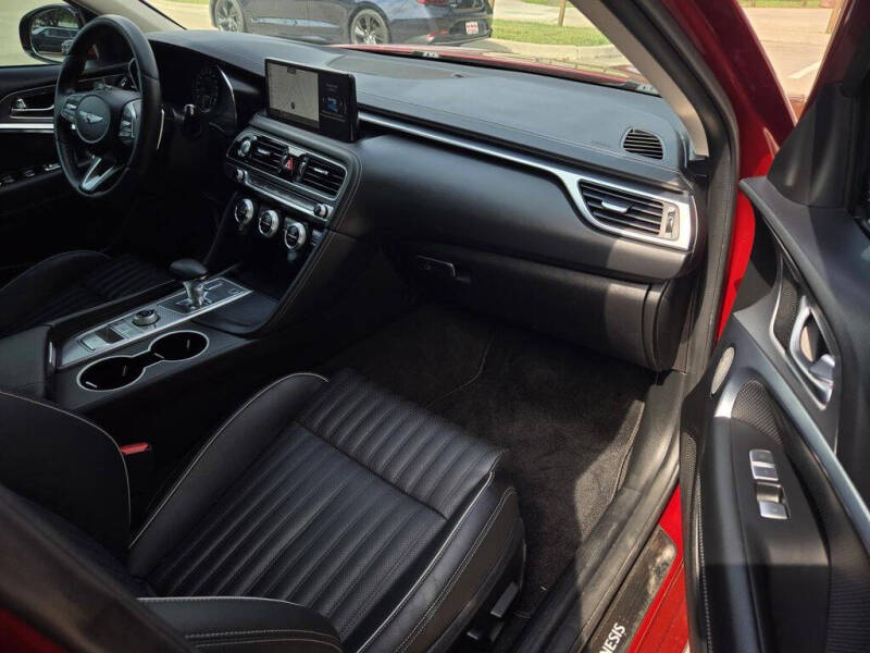2022 Genesis G70