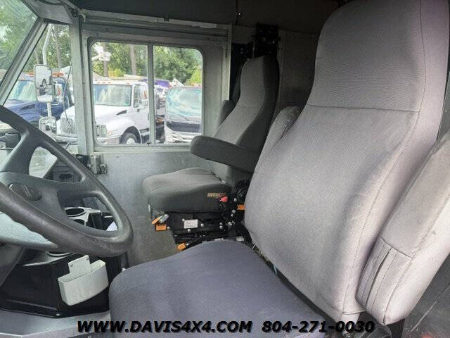 2016 Freightliner MT55 Chassis
