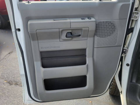 2014 Ford E-Series E-150