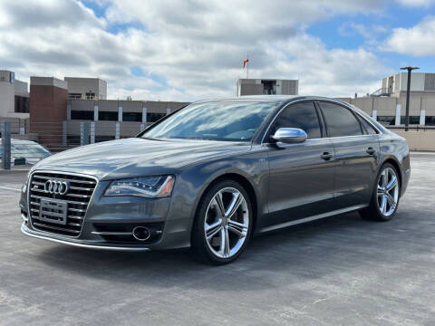 2014 Audi S8