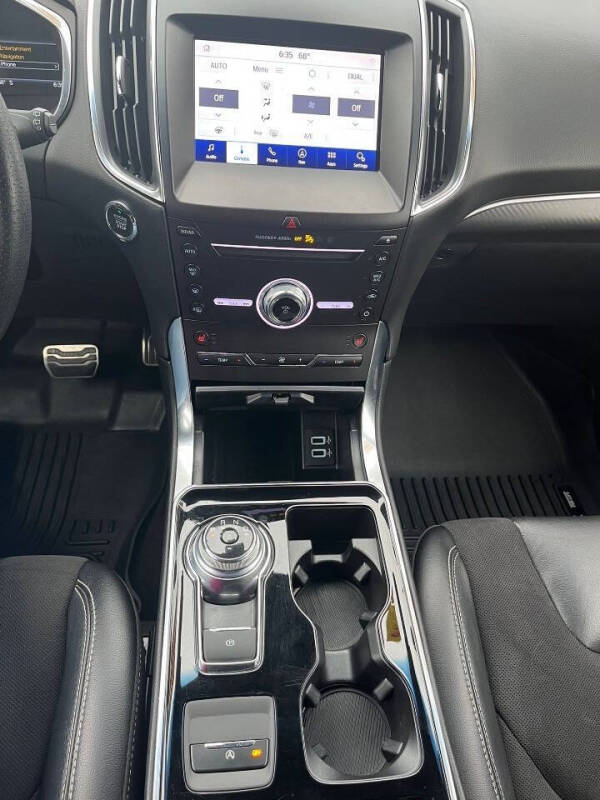 2019 Ford Edge ST